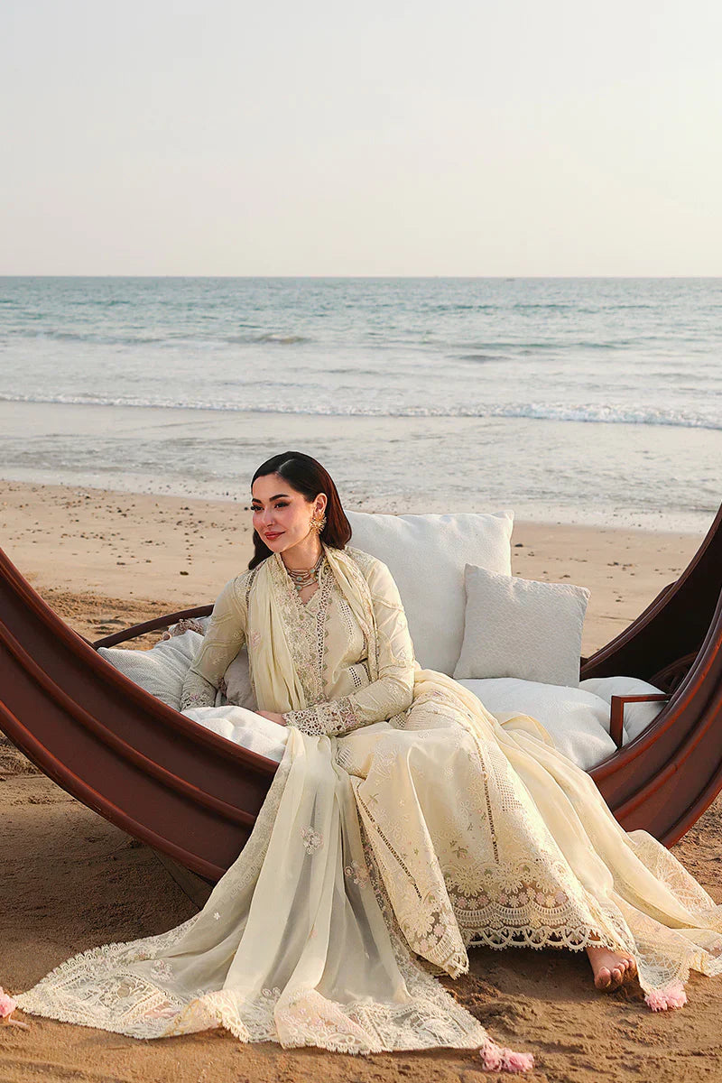 Coming Soon - Season’s Most Wanted Look 🌸