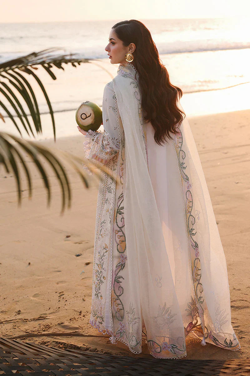 Coming Soon - Season’s Most Wanted Look 🌸