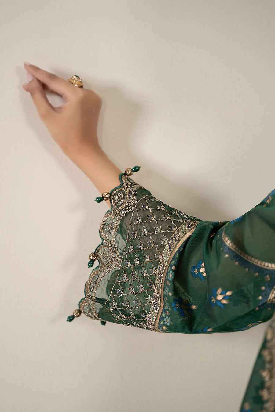 3 PC - EMBROIDERED DHANAK SUIT-HH57