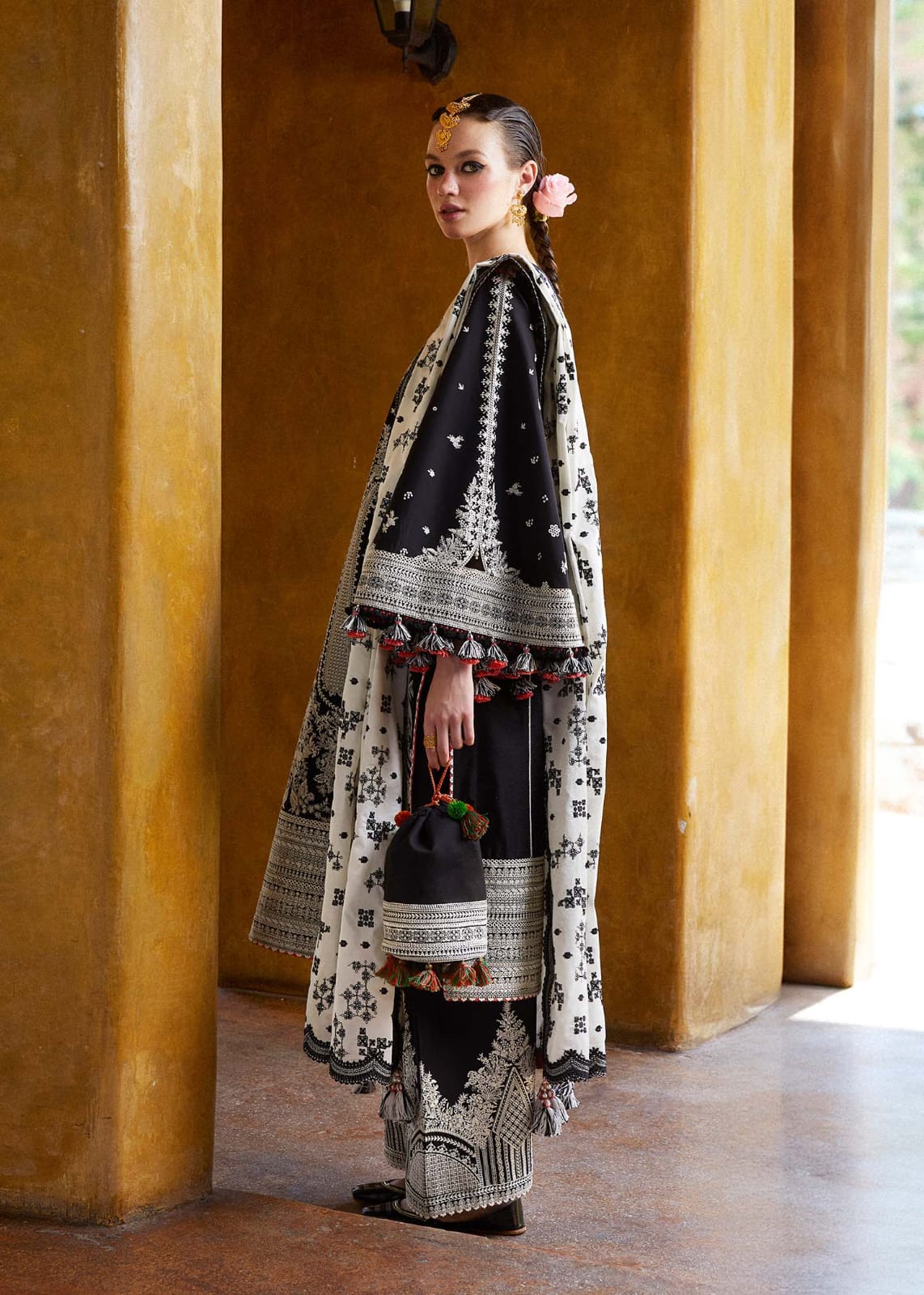 3PC Embroidery Suit Lawn-HH01