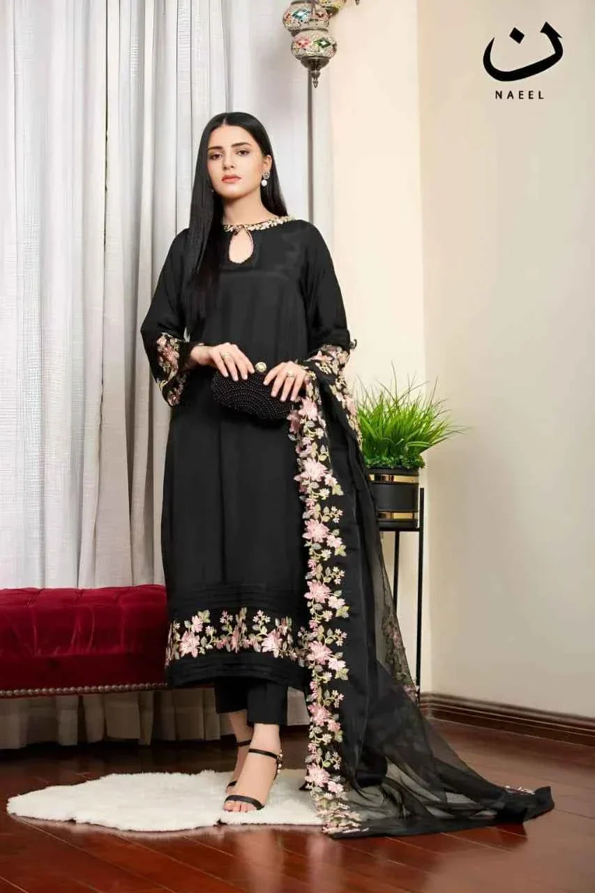 3PC EMBROIDERED LAWN SUIT - HH608